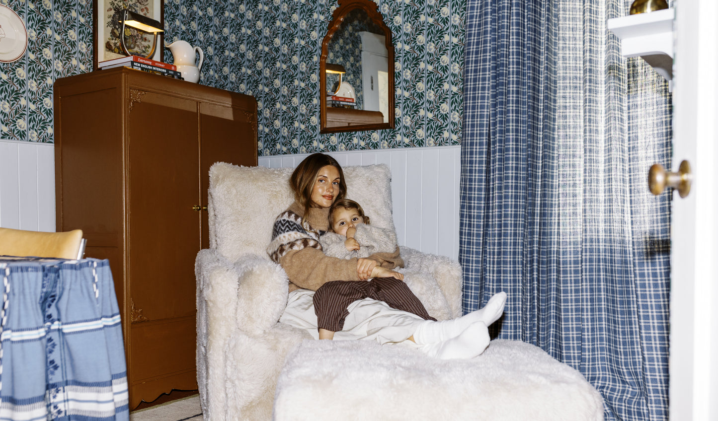 Ollie: a chair and a half - Nursery Recliner