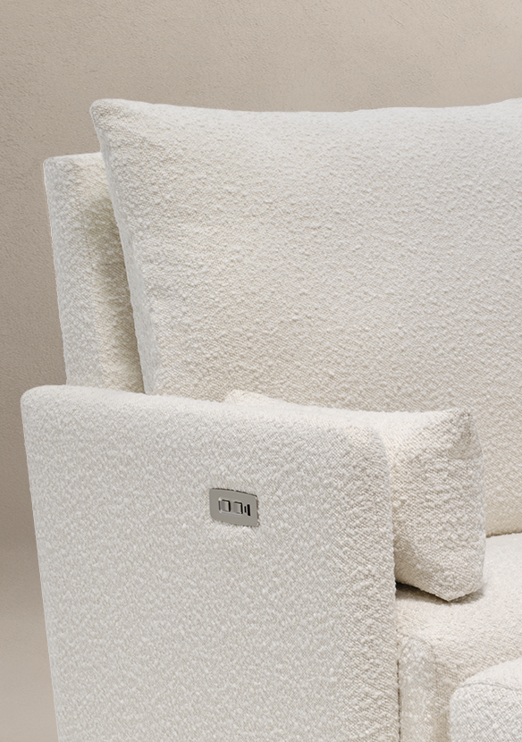 HIGH PERFORMANCE BOUCLE OYSTER