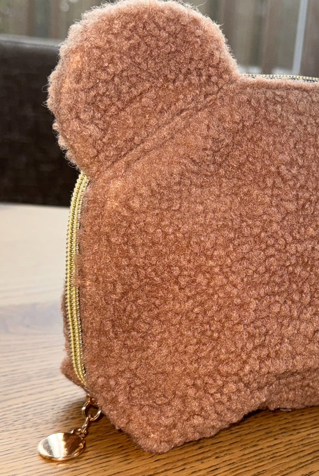 ⭐ Bestseller - Teddy Pouch - Teddy Brown
